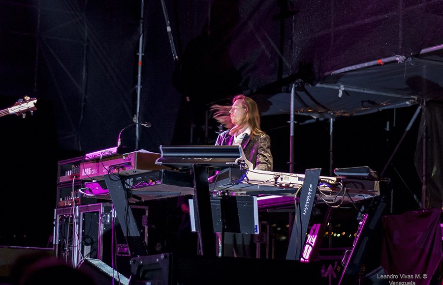 2 OWake 17NOV2010 copy